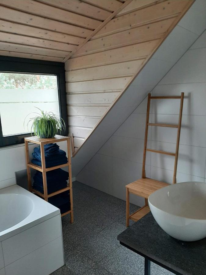 Vakantiehuis Met Hottub En Barrelsauna Ommen Ngoại thất bức ảnh