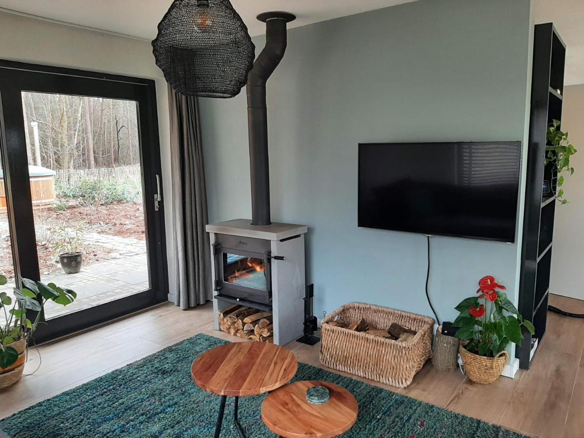 Vakantiehuis Met Hottub En Barrelsauna Ommen Ngoại thất bức ảnh